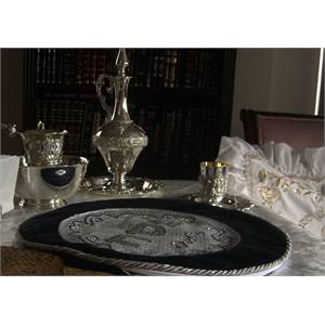Seder place setting